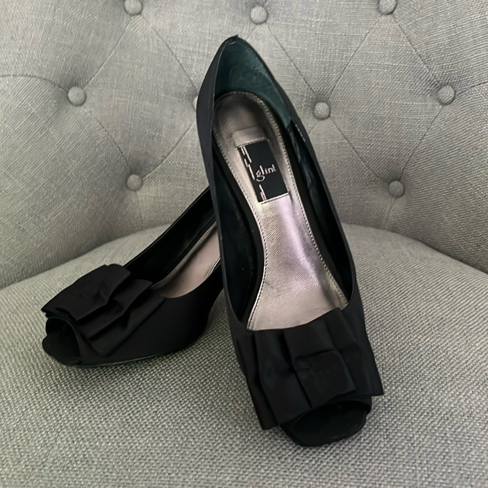 Glint Black Satin Peep Toe Heels with Satin Bow. Size 5.5 medium.